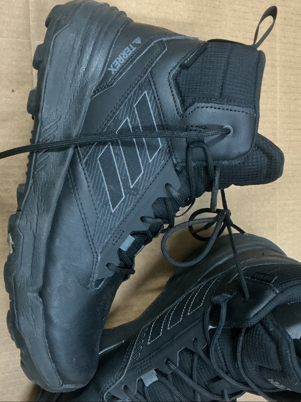 adidas Men's Black Outdoor Trail Boots 10.5